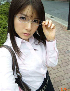 小女孩儿吃小男孩儿坤坤游戏-色情毛片AAAAAA片毛片